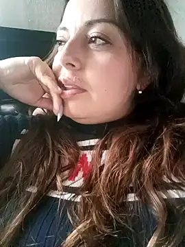 Snapshot of seherlatin chatting on 01.26.25 seherlatin online show from 01.26.25