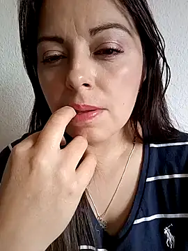 Snapshot of seherlatin chatting on 03.09.25 seherlatin online show from 03.09.25