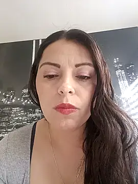 Snapshot of seherlatin chatting on 03.11.25 seherlatin online show from 03.11.25