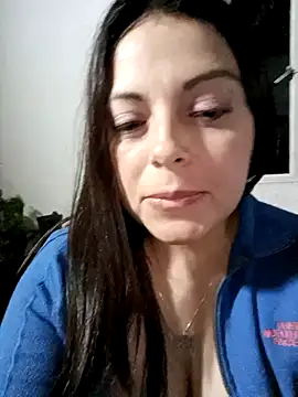 Snapshot of seherlatin chatting on 03.20.25 seherlatin online show from 03.20.25