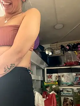 Snapshot of monserrat_towers chatting on 10.04.25 monserrat towers online show from 10.04.25