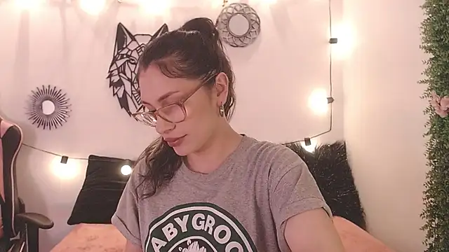 Snapshot of Katy_Van chatting on 01.21.25 Katy Van online show from 01.21.25