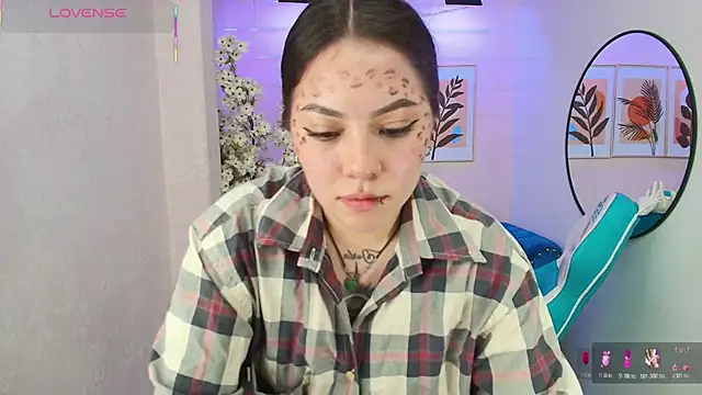 Isa reel online show from 10.25.25