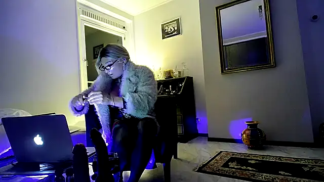 CharlotteVixxens online show from 12.02.25