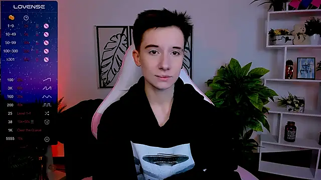Snapshot of _Rein_ramm chatting on 02.04.25 Rein ramm online show from 02.04.25