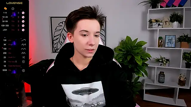 Snapshot of _Rein_ramm chatting on 03.04.25 Rein ramm online show from 03.04.25