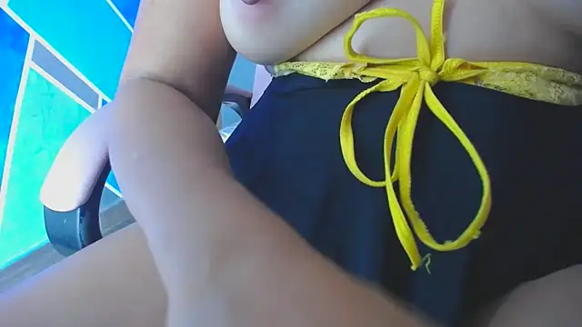 MeganMilF2 online show from 12.15.24