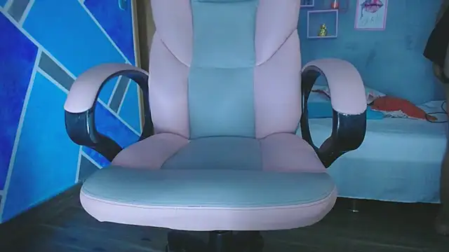 MeganMilF2 online show from 02.09.25