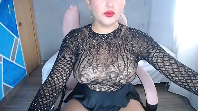 MeganMilF2 online show from 02.15.25