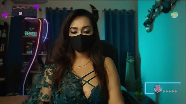 Snapshot of OH-Monica chatting on 02.22.26 OH-Monica online show from 02.22.26