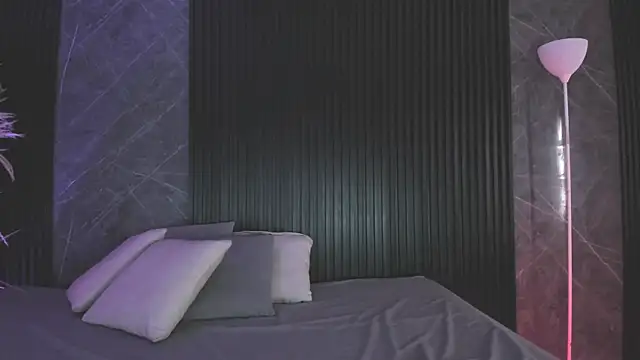 AdammClark1 online show from 02.25.26