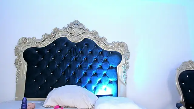 thecrazyadamss  online show from 10.31.25