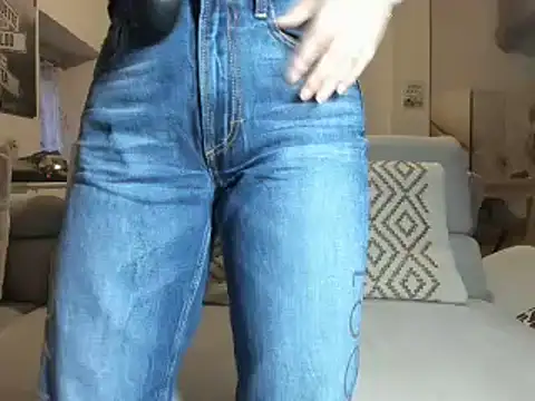 Snapshot of prunelle_sexy chatting on 10.25.25 prunelle sexy online show from 10.25.25