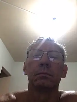 eleno1542 online show from 10.28.25