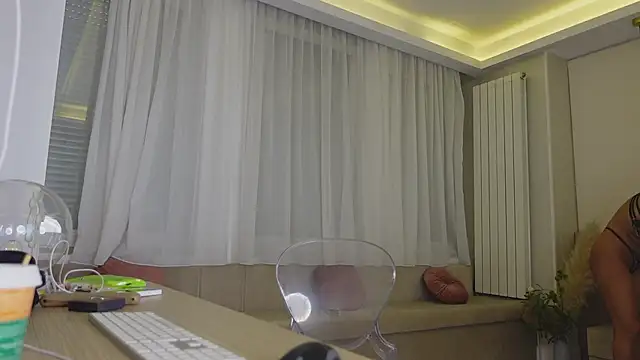 HaileyRoses online show from 06.02.26
