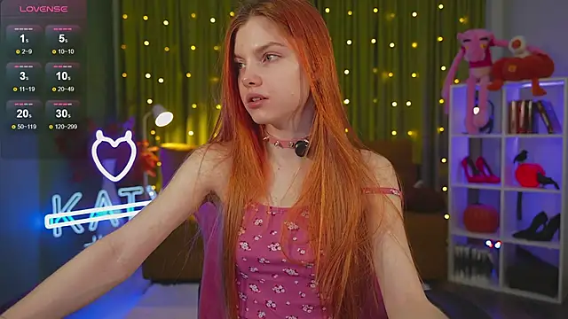 Katy  Ethereal online show from 11.21.25