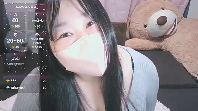 Snapshot of yuinyan3150 chatting on 02.27.26 yuinyan3150 online show from 02.27.26