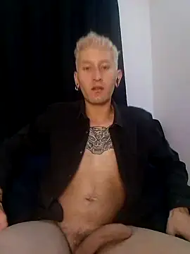 Snapshot of Vlad_goetia chatting on 10.11.25 Vlad goetia online show from 10.11.25