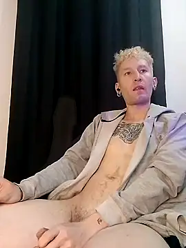 Snapshot of Vlad_goetia chatting on 10.18.25 Vlad goetia online show from 10.18.25