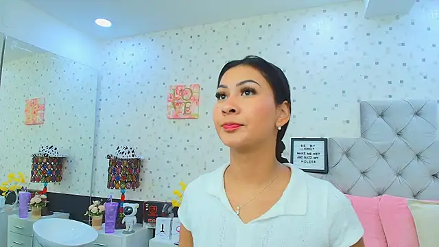 JulietaReyess online show from 09.10.25