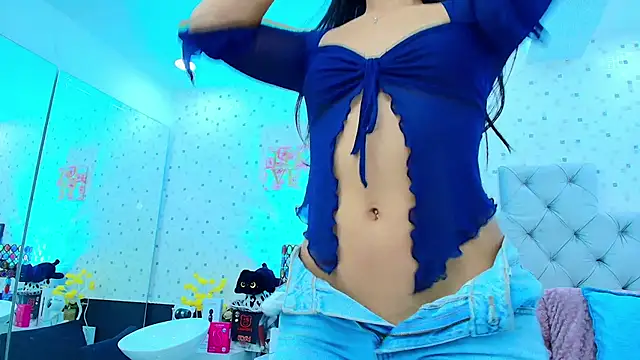 JulietaReyess online show from 02.06.26