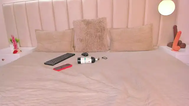 SaryBlake online show from 02.20.26