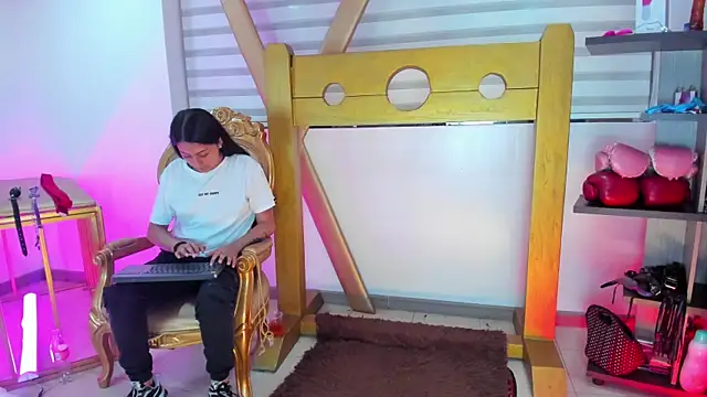Aiiko   online show from 03.10.25