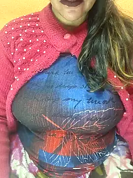 Snapshot of CUTE_SOPHIA- chatting on 12.25.24 CUTE SOPHIA- online show from 12.25.24