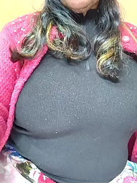 Snapshot of CUTE_SOPHIA- chatting on 12.27.24 CUTE SOPHIA- online show from 12.27.24