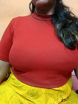 Snapshot of CUTE_SOPHIA- chatting on 12.28.24 CUTE SOPHIA- online show from 12.28.24