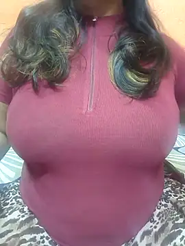 Snapshot of CUTE_SOPHIA- chatting on 02.15.25 CUTE SOPHIA- online show from 02.15.25