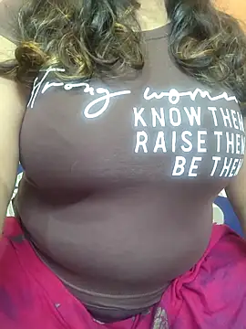 Snapshot of CUTE_SOPHIA- chatting on 02.21.25 CUTE SOPHIA- online show from 02.21.25