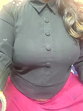 Snapshot of CUTE_SOPHIA- chatting on 02.25.25 CUTE SOPHIA- online show from 02.25.25