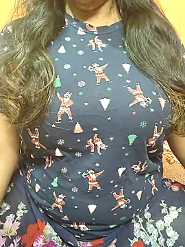 Snapshot of CUTE_SOPHIA- chatting on 10.21.25 CUTE SOPHIA- online show from 10.21.25