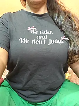 CUTE SOPHIA- online show from 03.03.26