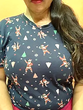 CUTE SOPHIA- online show from 05.05.26