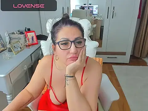 karenncougar online show from 01.20.25