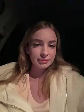 EvieEvans online show from 02.14.25