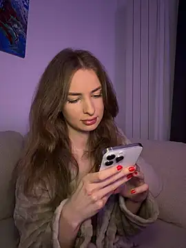 Snapshot of EvieEvans chatting on 04.28.26 EvieEvans online show from 04.28.26