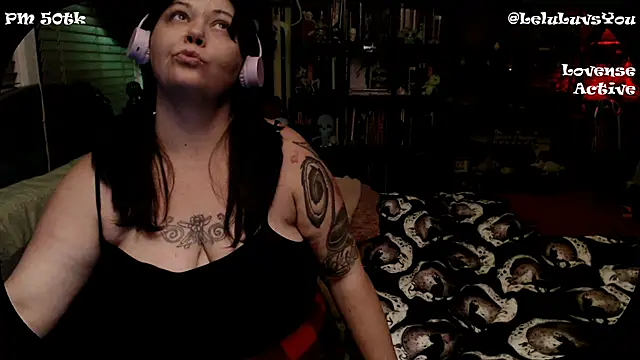 Snapshot of LeluLuvsYou chatting on 12.11.24 LeluLuvsYou online show from 12.11.24