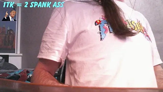 izilizi 23 online show from 02.13.26