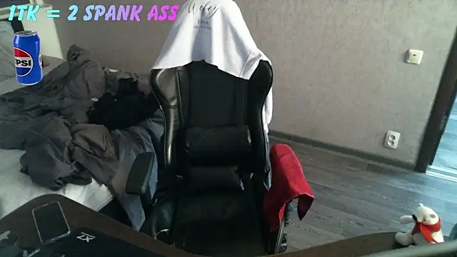 izilizi 23 online show from 06.04.26