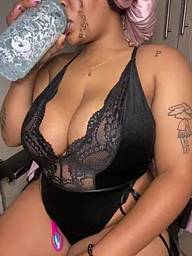 YellowHoneyDip online show from 11.25.25