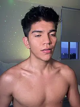 Snapshot of santiago_01 chatting on 02.09.25 santiago 01 online show from 02.09.25