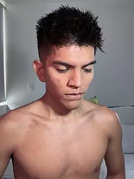 Snapshot of santiago_01 chatting on 03.02.25 santiago 01 online show from 03.02.25