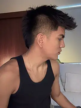 Snapshot of santiago_01 chatting on 03.19.25 santiago 01 online show from 03.19.25