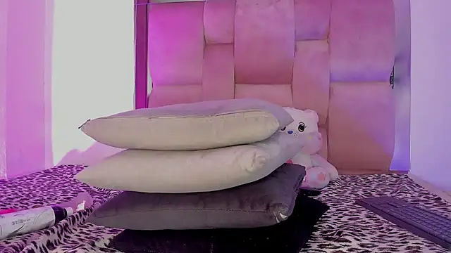 emily lady20 online show from 01.03.25
