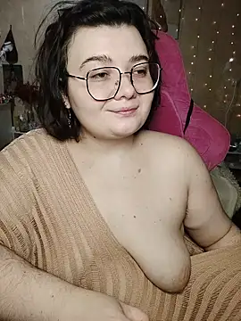 Snapshot of DenisHailey chatting on 02.27.26 DenisHailey online show from 02.27.26