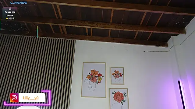 LillyDolls23 online show from 10.21.25