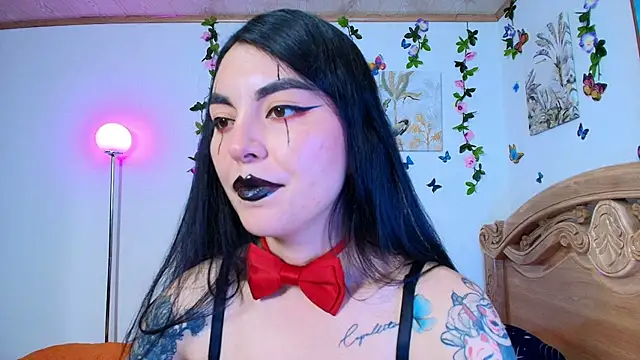 Teresa Moon  online show from 10.31.25